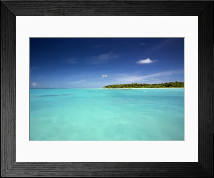 Framed Print : Desert island, Maldives, Indian Ocean, Asia Framed Print : Desert island, Maldives, Indian Ocean, Asia