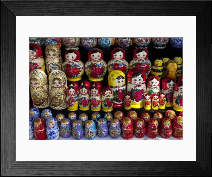 Framed Print : Traditional Russian dolls on sale, St. Petersburg, Russia, Europe Framed Print : Traditional Russian dolls on sale, St. Petersburg, Russia, Europe