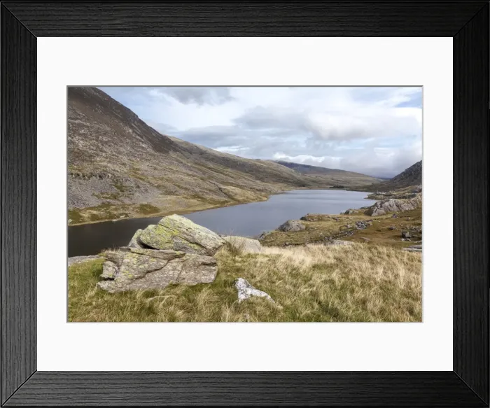 Framed Print : Llyn Ogwen, Ogwen Valley (Dyffryn Ogwen) with the Glyderau mountain range on either side, Gwynedd, Snowdonia National Park, Wales, United Kingdom, Europe Framed Print : Llyn Ogwen, Ogwen Valley (Dyffryn Ogwen) with the Glyderau mountain range on either side, Gwynedd, Snowdonia National Park, Wales, United Kingdom, Europe