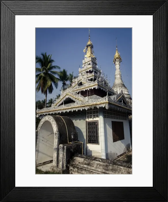 Framed Print : Temple opposite Wat Jong Klang and Kham, Mae Hong Son Province, Thailand, Southeast Asia, Asia Framed Print : Temple opposite Wat Jong Klang and Kham, Mae Hong Son Province, Thailand, Southeast Asia, Asia