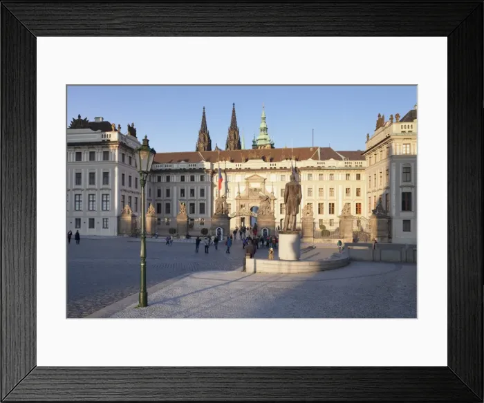 Framed Print : First courtyard, Castle Hradcany and St. Vitus cathedral, Castle District, UNESCO World Heritage Site, Prague, Bohemia, Czech Republic, Europe Framed Print : First courtyard, Castle Hradcany and St. Vitus cathedral, Castle District, UNESCO World Heritage Site, Prague, Bohemia, Czech Republic, Europe