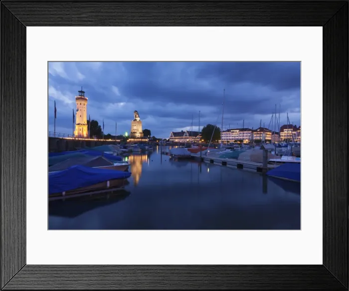 Framed Print : Port with lighthouse and sculpture of the Bavarian Lion, Lake Constance (Bodensee), Bavaria, Germany, Europe Framed Print : Port with lighthouse and sculpture of the Bavarian Lion, Lake Constance (Bodensee), Bavaria, Germany, Europe
