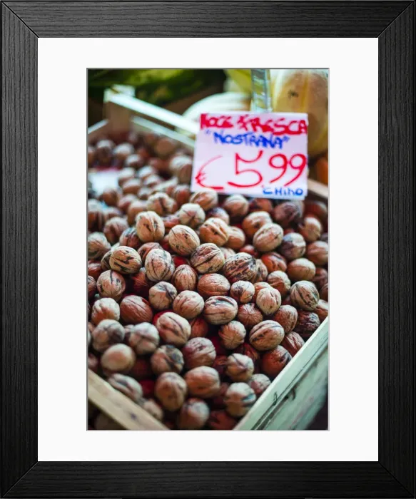 Framed Print : Walnuts for sale at Capo Market, a fruit, vegetable and general food market in Palermo, Sicily, Italy, Europe Framed Print : Walnuts for sale at Capo Market, a fruit, vegetable and general food market in Palermo, Sicily, Italy, Europe
