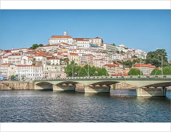 View to the old city and the University over the Mondego river, Coimbra, UNESCO World Heritage Site, Beira Province, Portugal, Europe