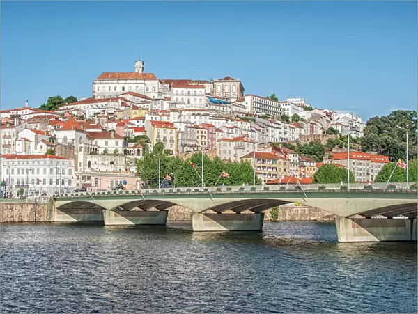 View to the old city and the University over the Mondego river, Coimbra, UNESCO World Heritage Site, Beira Province, Portugal, Europe