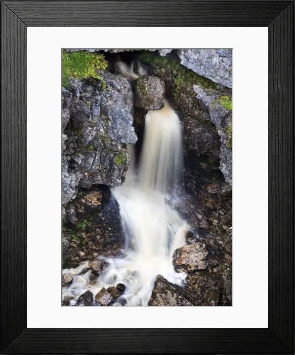 Framed Print : Waterfall in Hull Pot, Horton in Ribblesdale, Yorkshire Dales, Yorkshire, England, United Kingdom, Europe Framed Print : Waterfall in Hull Pot, Horton in Ribblesdale, Yorkshire Dales, Yorkshire, England, United Kingdom, Europe