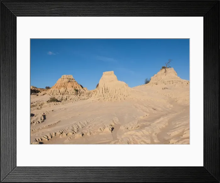 Framed Print : Walls of China, a series of Lunettes in the Mungo National Park, part of the Willandra Lakes Region, UNESCO World Heritage Site, Victoria, Australia, Pacific Framed Print : Walls of China, a series of Lunettes in the Mungo National Park, part of the Willandra Lakes Region, UNESCO World Heritage Site, Victoria, Australia, Pacific