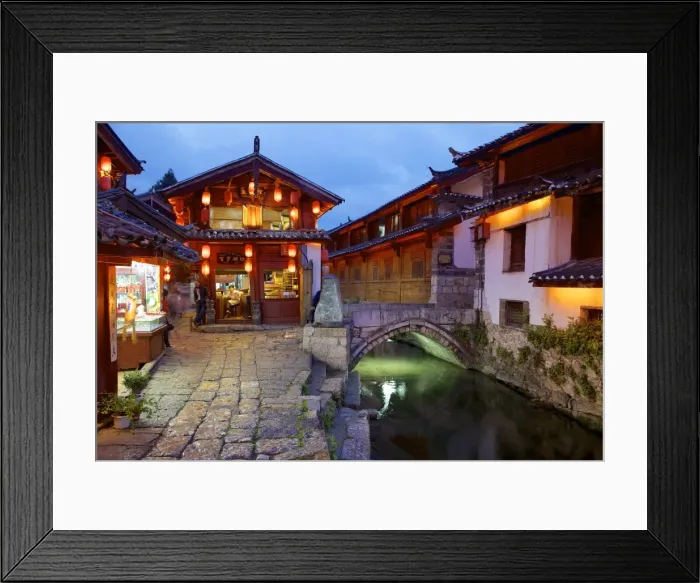 Framed Print : Twilight in the Old Town, Lijiang, UNESCO World Heritage Site, Yunnan Province, China, Asia Framed Print : Twilight in the Old Town, Lijiang, UNESCO World Heritage Site, Yunnan Province, China, Asia