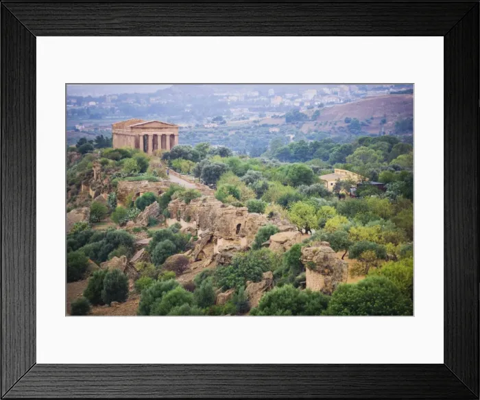 Framed Print : Temple of Concordia (Tempio della Concordia), Valley of the Temples (Valle dei Templi), Agrigento, UNESCO World Heritage Site, Sicily, Italy, Europe Framed Print : Temple of Concordia (Tempio della Concordia), Valley of the Temples (Valle dei Templi), Agrigento, UNESCO World Heritage Site, Sicily, Italy, Europe