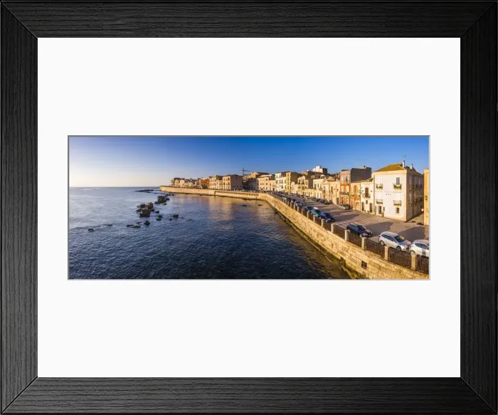 Framed Print : Ortigia (Ortygia) Island at sunrise, Syracuse (Siracusa), Sicily, Italy, Mediterranean, Europe Framed Print : Ortigia (Ortygia) Island at sunrise, Syracuse (Siracusa), Sicily, Italy, Mediterranean, Europe
