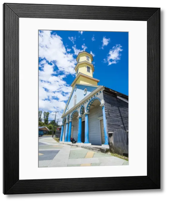 Framed Print : Iglesia San Carlos de Chonchi, UNESCO World Heritage Site, Chonchi, Chiloe, Chile, South America Framed Print : Iglesia San Carlos de Chonchi, UNESCO World Heritage Site, Chonchi, Chiloe, Chile, South America