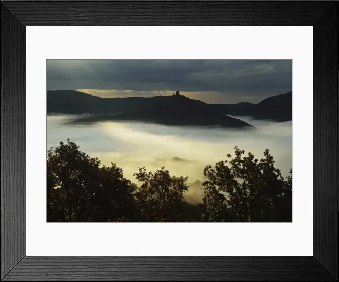 Framed Print : View of Castle Trifels, Palatinate Forest, near Annweiler, Rhineland-Palatinate, Germany, Europe Framed Print : View of Castle Trifels, Palatinate Forest, near Annweiler, Rhineland-Palatinate, Germany, Europe