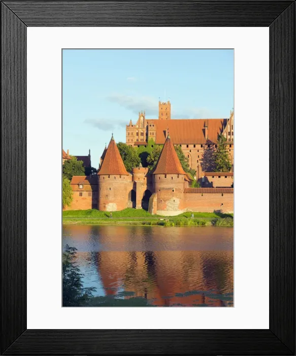Framed Print : Medieval Malbork Castle, Marienburg Fortress of Mary, UNESCO World Heritage Site, Pomerania, Poland, Europe Framed Print : Medieval Malbork Castle, Marienburg Fortress of Mary, UNESCO World Heritage Site, Pomerania, Poland, Europe