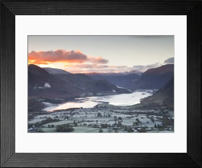Framed Print : Crummock Water and the surrounding fells in the Lake District National Park, Cumbria, England, United Kingdom, Europe Framed Print : Crummock Water and the surrounding fells in the Lake District National Park, Cumbria, England, United Kingdom, Europe