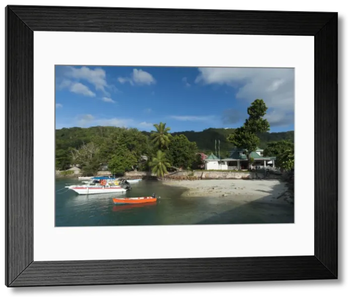 Framed Print : La Digue, Seychelles, Indian Ocean, Africa Framed Print : La Digue, Seychelles, Indian Ocean, Africa