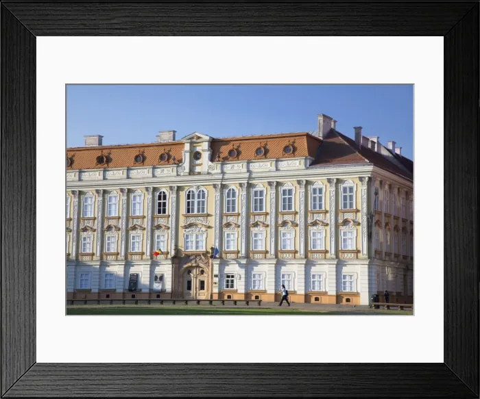 Framed Print : Baroque Palace in Piata Unirii, Timisoara, Banat, Romania, Europe Framed Print : Baroque Palace in Piata Unirii, Timisoara, Banat, Romania, Europe