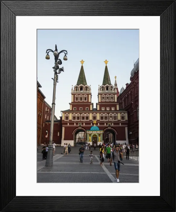Framed Print : Resurrection Gate on Red Square, UNESCO World Heritage Site, Moscow, Russia, Europe Framed Print : Resurrection Gate on Red Square, UNESCO World Heritage Site, Moscow, Russia, Europe