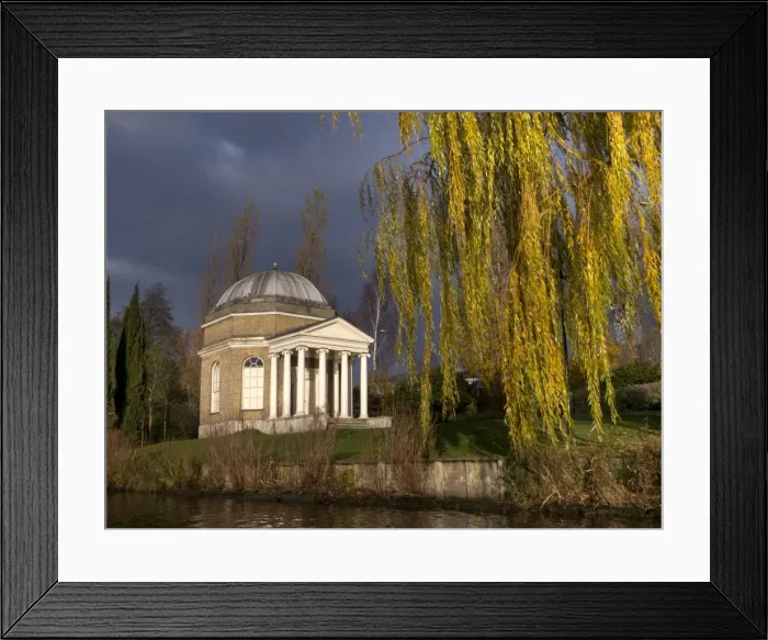Framed Print : Garricks Temple, Hampton, in autumn, overlooking River Thames, Middlesex, England, United Kingdom, Europe Framed Print : Garricks Temple, Hampton, in autumn, overlooking River Thames, Middlesex, England, United Kingdom, Europe