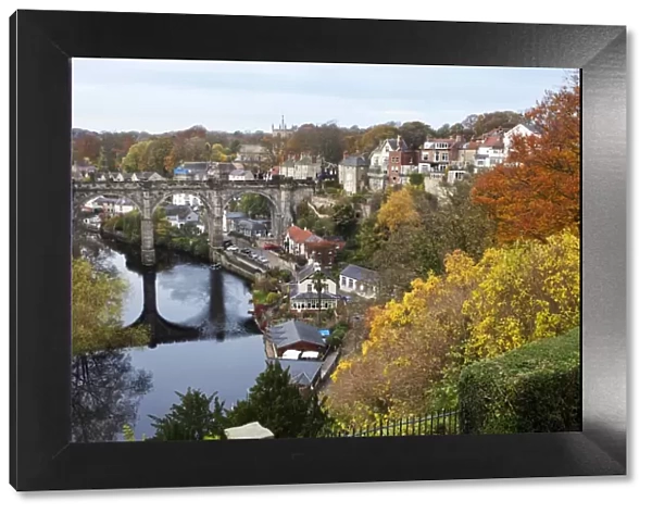 Viaduct over the River Nidd at Knaresborough, in autumn, North Yorkshire, Yorkshire, England, United Kingdom, Europe