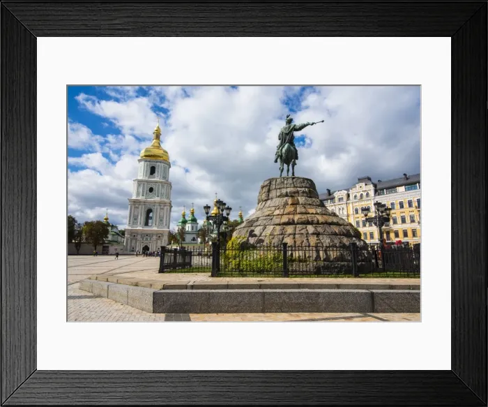 Framed Print : Bogdan Khmelnitsky statue, Sofiskaya square in Kiev (Kyiv) capital of the Ukraine, Europe Framed Print : Bogdan Khmelnitsky statue, Sofiskaya square in Kiev (Kyiv) capital of the Ukraine, Europe