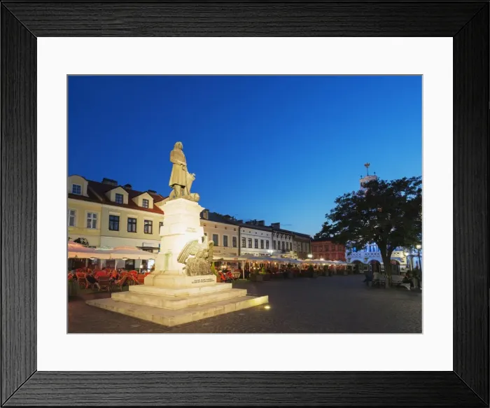 Framed Print : Monument to Tadeusz Kosciuszko, Rynek Town Square, Rzeszow, Poland, Europe Framed Print : Monument to Tadeusz Kosciuszko, Rynek Town Square, Rzeszow, Poland, Europe