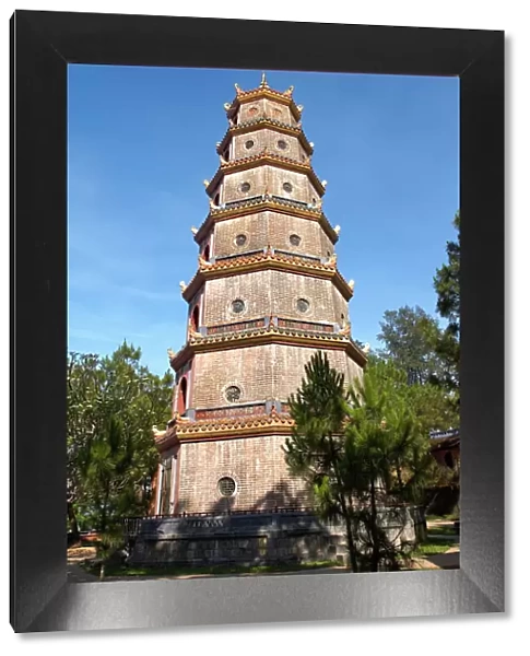 Thien Mu Pagoda, Hue, Vietnam, Indochina, Southeast Asia, Asia