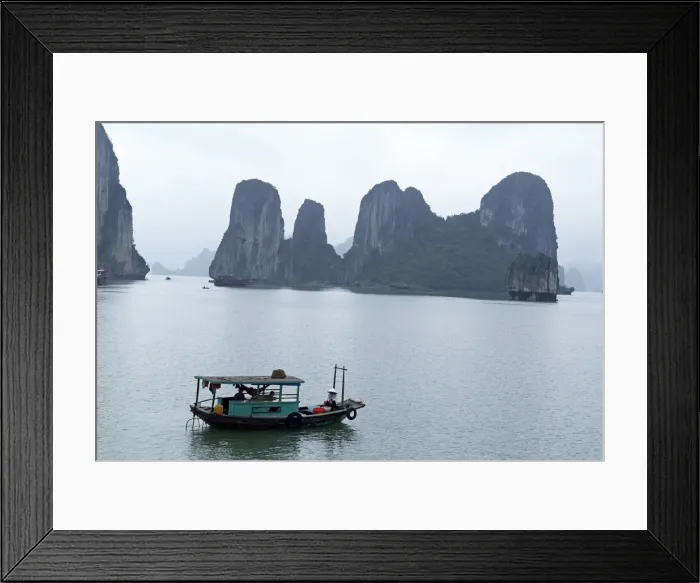 Framed Print : Halong (Ha Long) Bay, UNESCO World Heritage Site, Vietnam, Indochina, Southeast Asia, Asia Framed Print : Halong (Ha Long) Bay, UNESCO World Heritage Site, Vietnam, Indochina, Southeast Asia, Asia