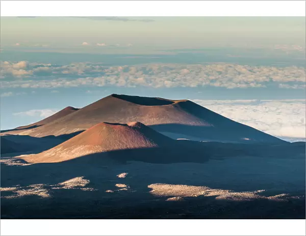 Volcanic cones on top of Mauna Kea, Big Island, Hawaii, United States of America, Pacific