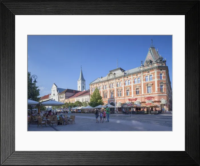 Framed Print : Outdoor cafes in Hlavne Nam (Main Square), Kosice, Kosice Region, Slovakia, Europe Framed Print : Outdoor cafes in Hlavne Nam (Main Square), Kosice, Kosice Region, Slovakia, Europe