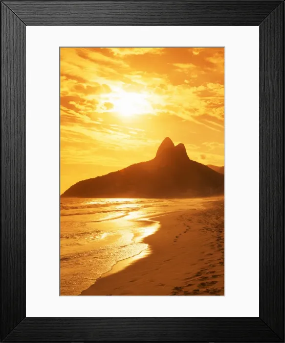 Framed Print : Ipanema Beach at sunset, Rio de Janeiro, Brazil, South America Framed Print : Ipanema Beach at sunset, Rio de Janeiro, Brazil, South America