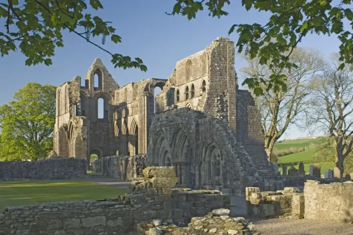 Framed Print : The 12th century Cistercian Dundrennan Abbey Framed Print : The 12th century Cistercian Dundrennan Abbey