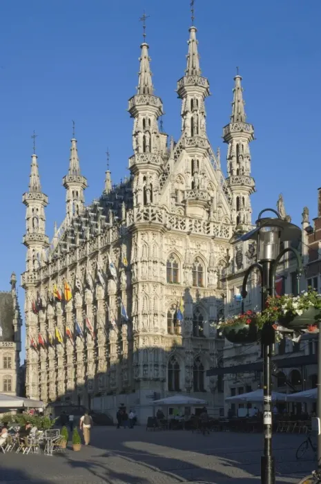 Framed Print : The 15th century late Gothic Town Hall in the Grote Markt, Leuven, Belgium, Europe Framed Print : The 15th century late Gothic Town Hall in the Grote Markt, Leuven, Belgium, Europe