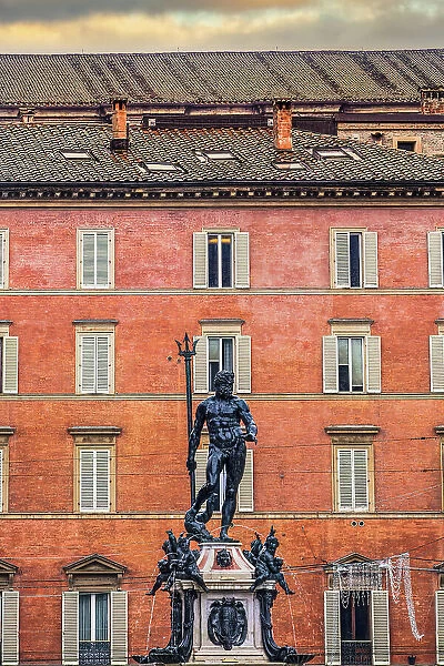 The 16th century fountain Fontana del Nettuno, with Neptune statue, Bologna, Emilia Romagna, Italy, Europe
