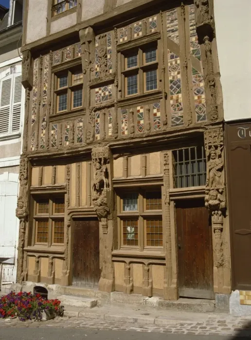 Framed Print : A 16th century half-timbered building, Joigny, Burgundy, France, Europe Framed Print : A 16th century half-timbered building, Joigny, Burgundy, France, Europe