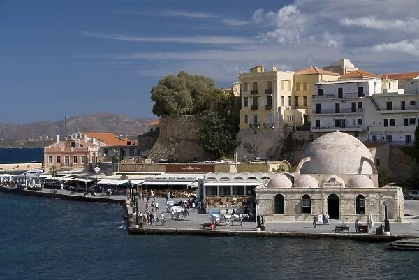 The 16th century Venetian harbor, Hania, Crete, Greek Islands, Greece, Europe