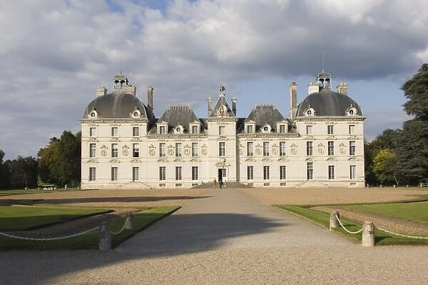 The 17th century Chateau de Cheverny, Loir-et-Cher, Loire Valley, France, Europe