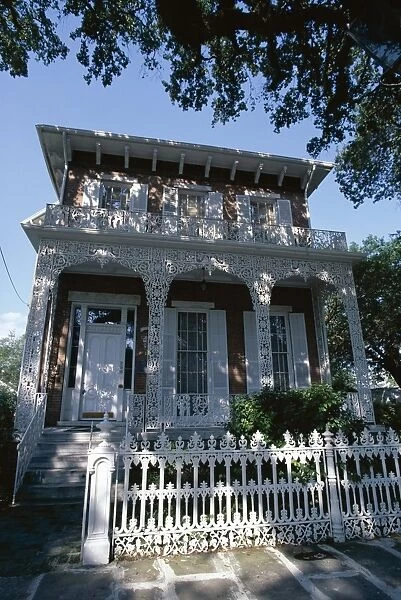 The 1860 Richards-DAR house