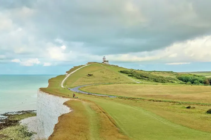 Framed Print : The 19th century Belle Tout lighthouse, now disused, at the cliff edge near Beachy Head, South Downs National Park, East Sussex, England, United Kingdom, Europe Framed Print : The 19th century Belle Tout lighthouse, now disused, at the cliff edge near Beachy Head, South Downs National Park, East Sussex, England, United Kingdom, Europe