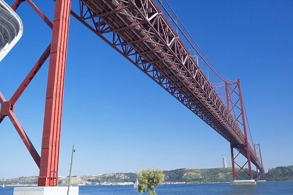 25th April bridge over the Tagus river