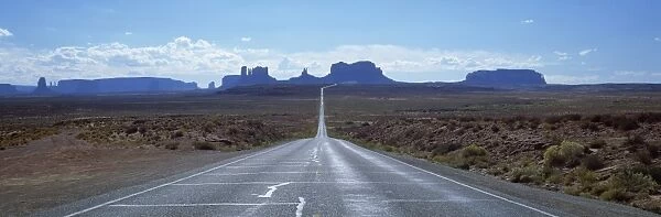 321-4162. View along Highway 163 towards Monument Valley Tribal Park