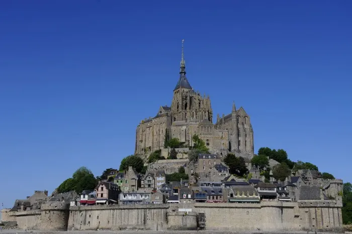 Framed Print : Abbey of Mont Saint-Michel, UNESCO World Heritage Site, Normandy, France, Europe Framed Print : Abbey of Mont Saint-Michel, UNESCO World Heritage Site, Normandy, France, Europe