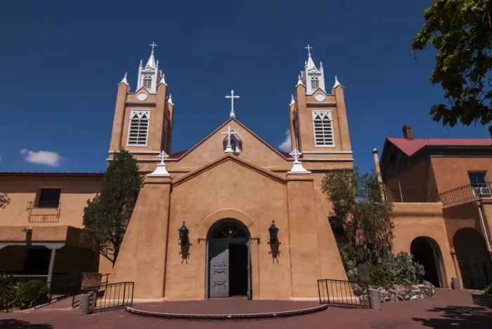 Framed Print : Adobe church in Albuquerque, New Mexico, United States of America, North America Framed Print : Adobe church in Albuquerque, New Mexico, United States of America, North America