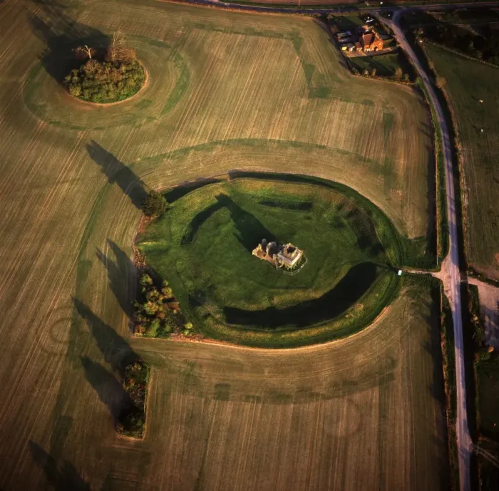 Framed Print : Aerial image of Knowlton Henge, a Neolithic henge monument, and Knowlton Church