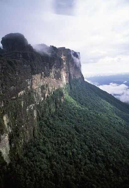 Aerial image of tepuis showing Mount Auyantepui (Auyantepuy) (Devils Mountain)
