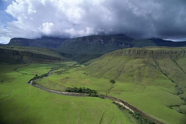 Aerial image of tepuis showing south side of Auyantepui (Auyantepuy) (Devils Mountain) from Uruyen valley, Canaima National Park, UNESCO World Heritage Site, Venezuela