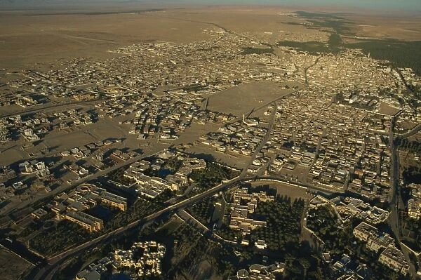 Aerial view from a balloon of the oasis town of Tozeur, Tunisia, North Africa, Africa