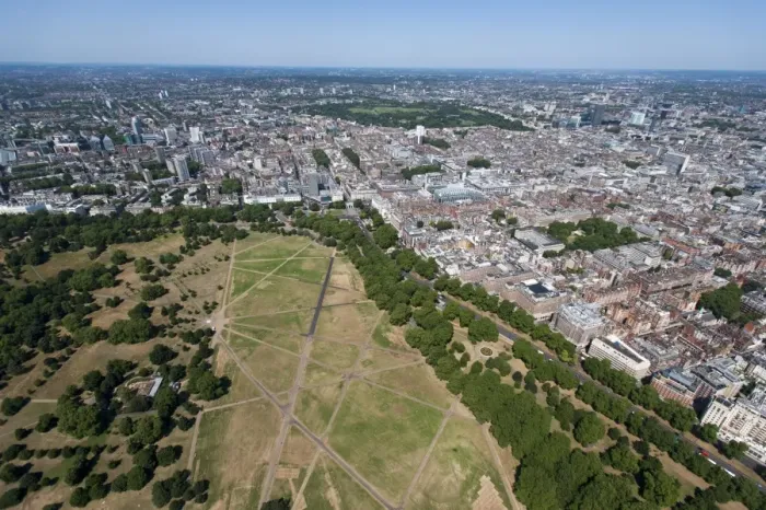 Framed Print : Aerial view of Hyde Park and London, England, United Kingdom, Europe Framed Print : Aerial view of Hyde Park and London, England, United Kingdom, Europe