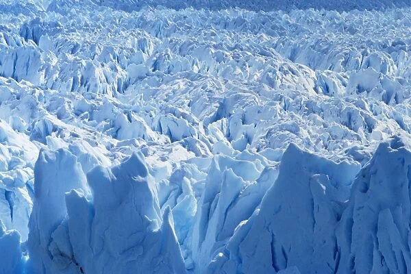 Aerial view of icebergs at Moreno Glacier (Perito Moreno), Parque Nacional Los Glaciares