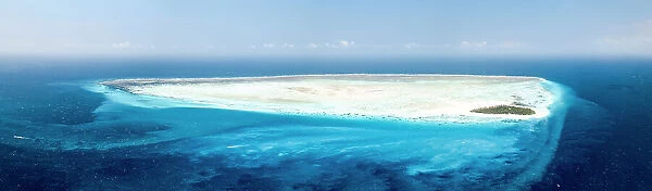 Aerial view of idyllic tropical atoll in the Indian Ocean, Zanzibar, Tanzania, East Africa, Africa
