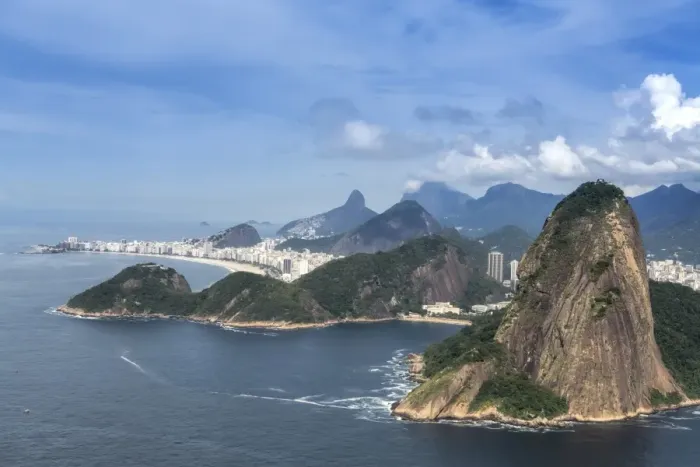 Framed Print : Aerial view of the Sugar Loaf, Copacabana Beach and the Serra da Carioca mountains Framed Print : Aerial view of the Sugar Loaf, Copacabana Beach and the Serra da Carioca mountains